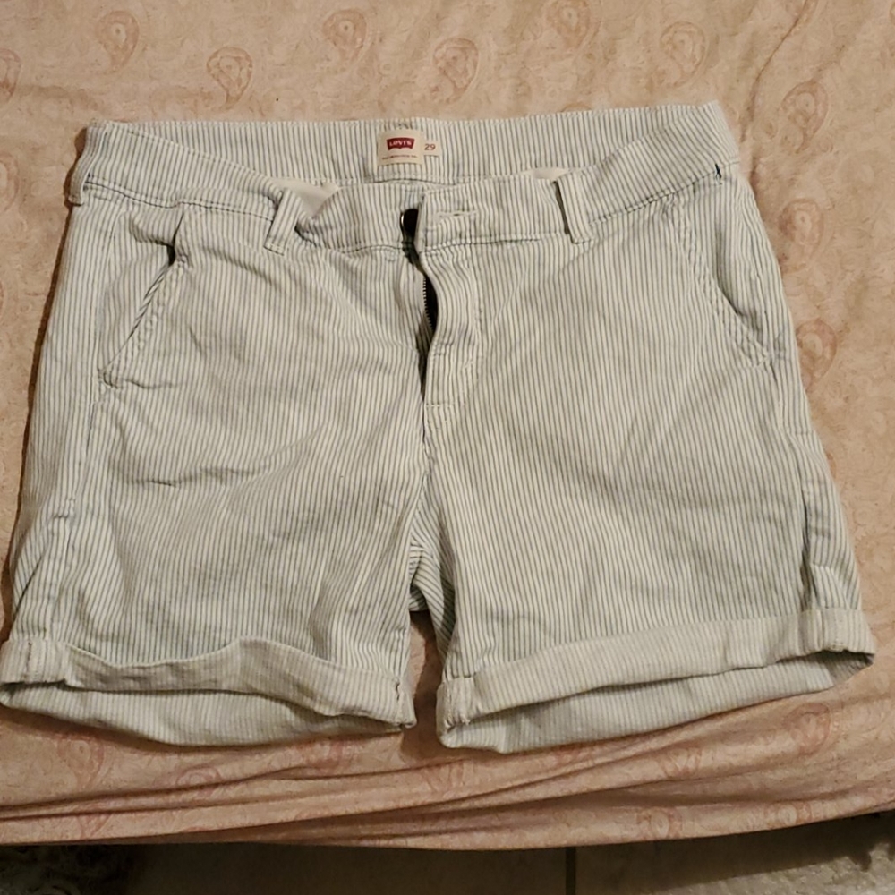 Ladies Levi's denim shorts white w/ blue stripes